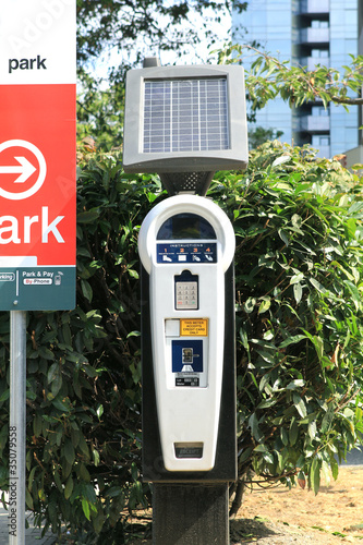 Parking meter using alternative solar energy