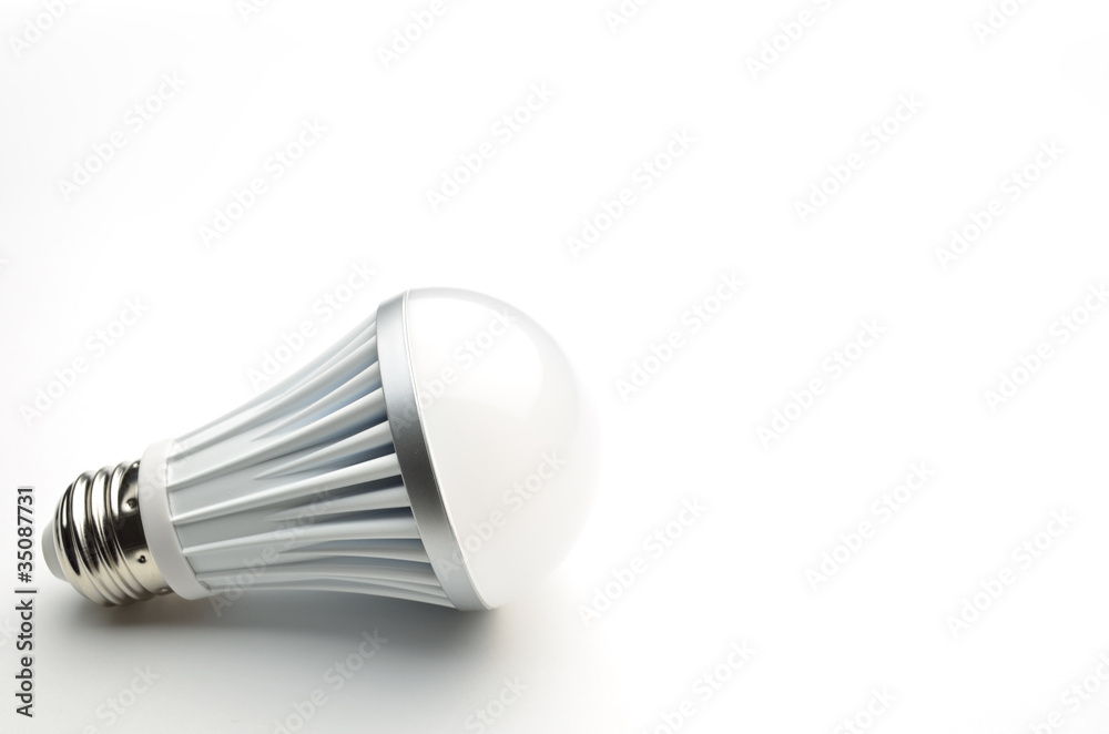LED電球 白バック LED電球 白バック