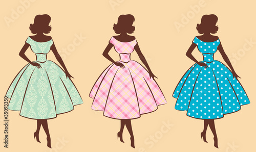 silhouette of girls