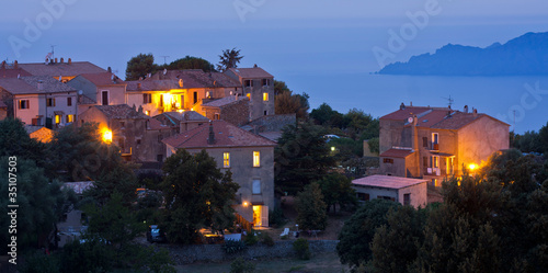 Fotografie Corsica, golfo di Porto, il paese di Piana