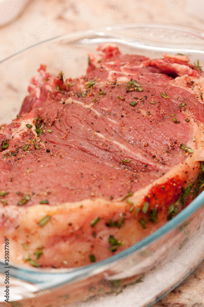 Côte de bœuf marinée aux herbes Côte de bœuf marinée aux herbes