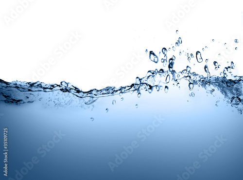 strong water splashing
