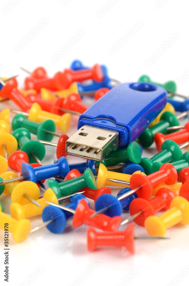 USB disk and push pin USB disk and push pin