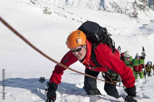 steiler Aufstieg zum Gipfel photo