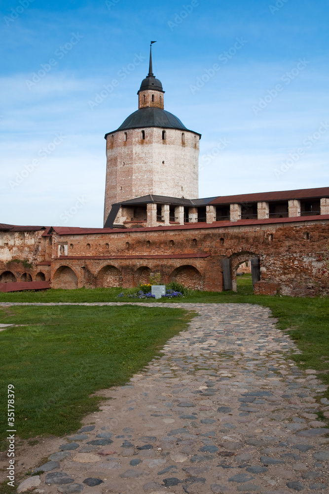 Кирилло-Белозерский монастырь. Большая Мереженная башня