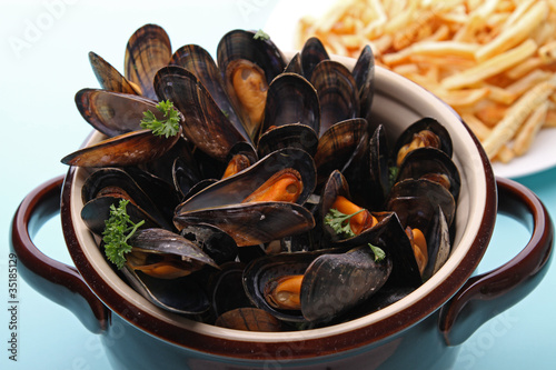 Fototapeta Naklejka Na Ścianę i Meble -  moules/frites