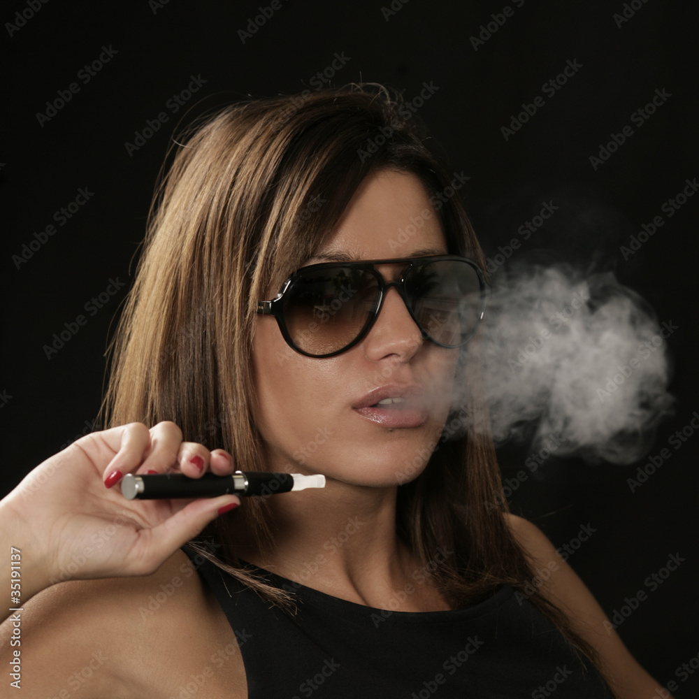Obraz premium Frau mit iSMOKE