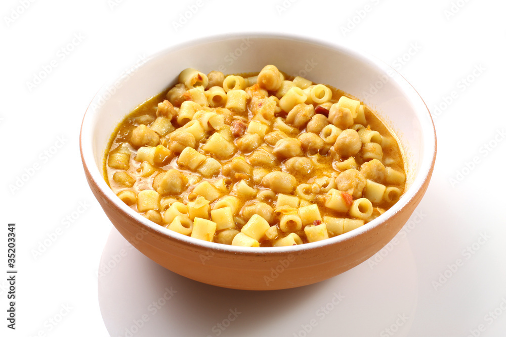 Pasta con ceci - Pasta with chickpeas Pasta con ceci - Pasta with chickpeas
