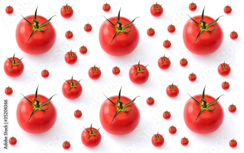 Large and small tomatoes