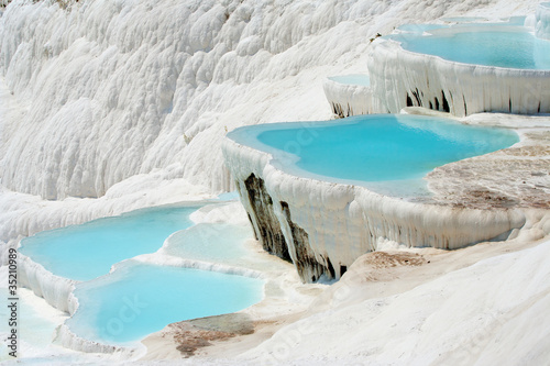 Pamukkale basins photo