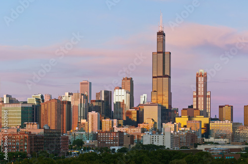 Chicago skyline at twilight.