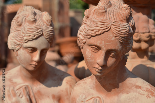 statue di terracotta