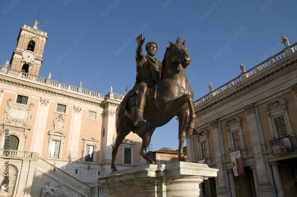 Obraz premium Statua di Marco Aurelio al Campidoglio - Roma
