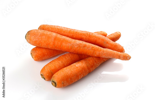 Carote su sfondo bianco - Carrots on white background