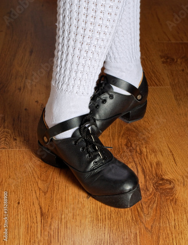 feet in irish dancing shoes