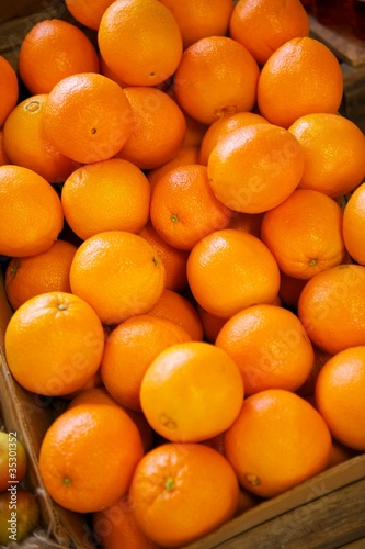 Canvas Print Navel Oranges in a crate