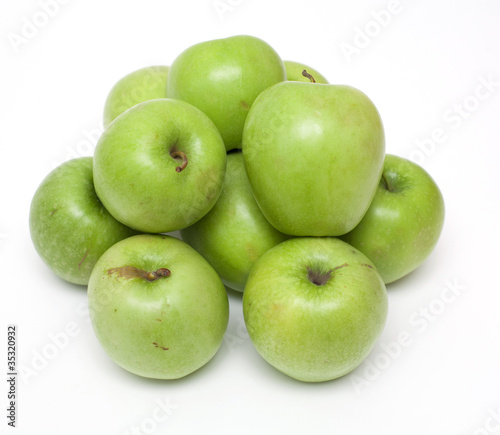 heap of green apples
