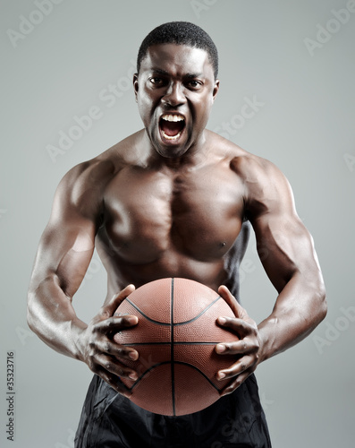 Aggresive basketballer © Daxiao Productions