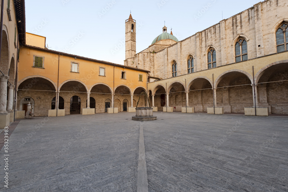 Ascoli Piceno (Marches, Italy) - Cloister of ancient church