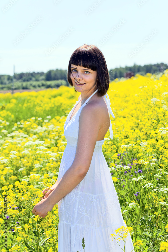 Fototapeta premium girl on a meadow.