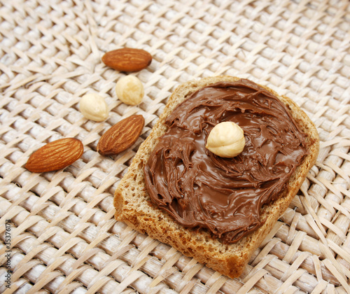 Bread with chocolate cream