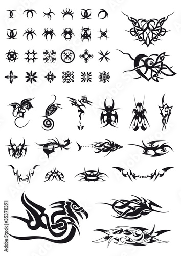 set di decorazioni geometriche e tatuaggi tribali photo