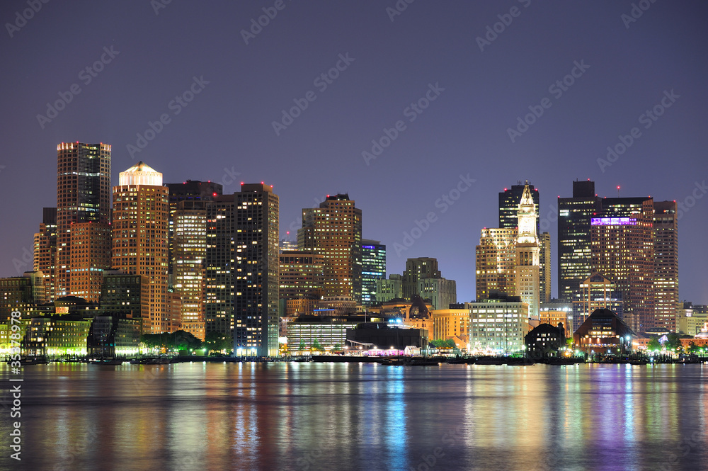 Fototapeta premium Boston downtown skyline at dusk