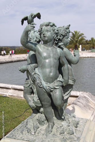 Statue  bassin du Ch  teau de Versailles 