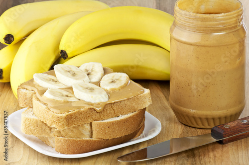 peanut butter and banana sandwich