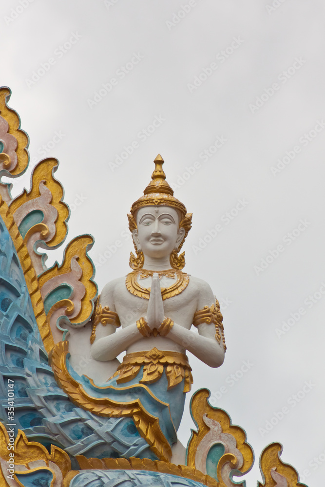 Fototapeta premium Native Thai style angel statue