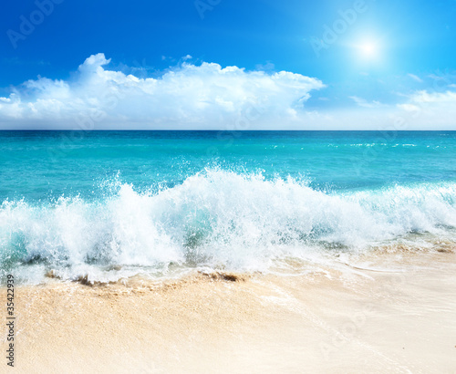 Canvas-taulu sea and sand
