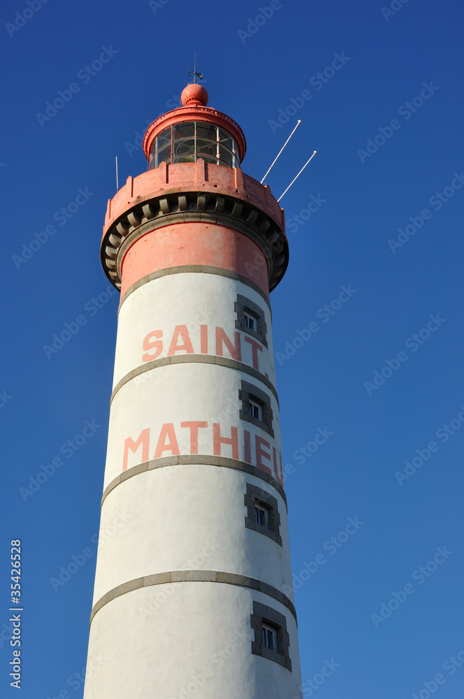 phare de la pointe saint mathieu 63