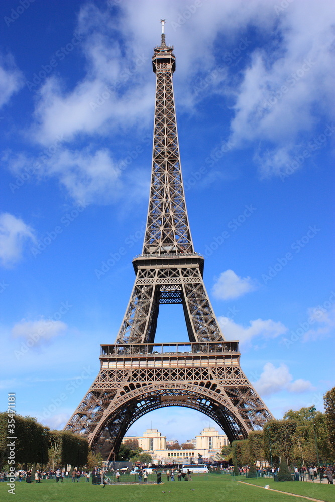 La tour Eiffel  (September 2011)
