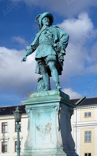 Obraz na płótnie Monument to swedish king Gustav II Adolf in Gothenburg w salonie