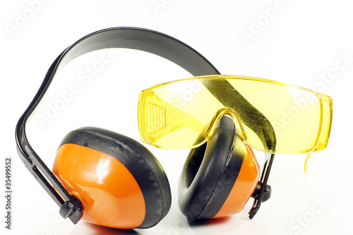 Φωτογραφία ear defenders and goggles