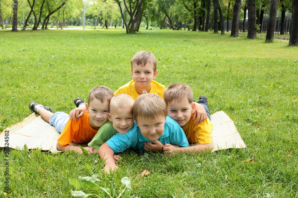 Fototapeta premium Group of children in the park