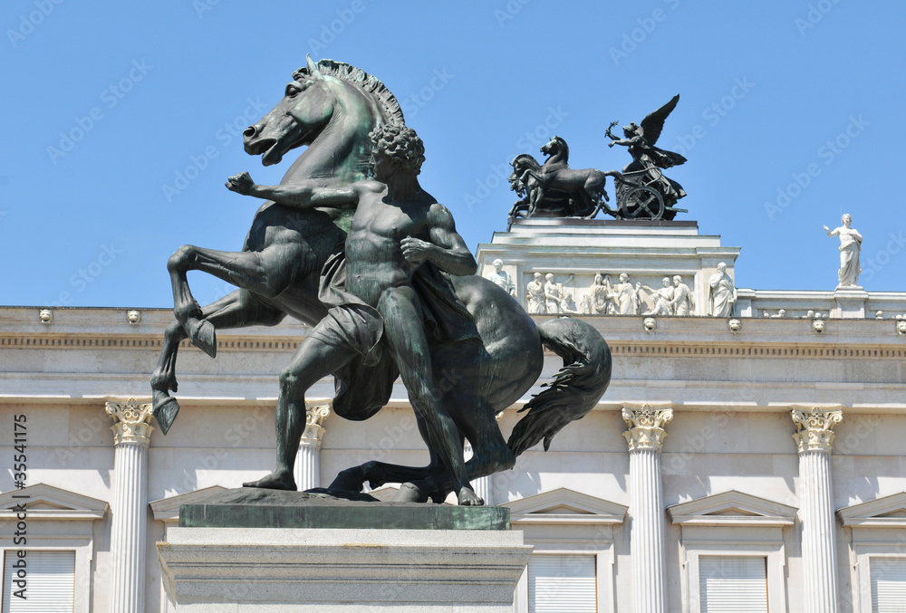 Beautiful statue in Vienna Beautiful statue in Vienna