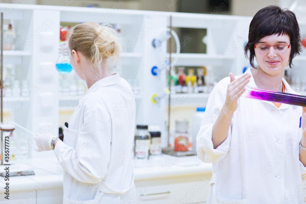 two female researchers in a chemistry lab