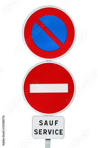 Stationnement et accès interdits ' sauf service ' photo