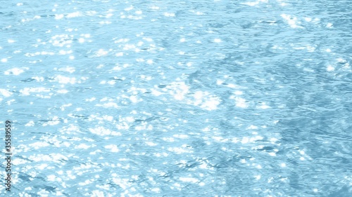 glitzerdes Wasser