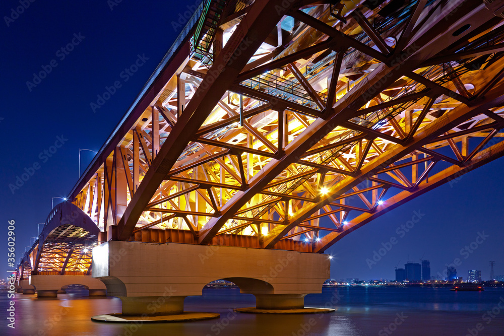 Fototapeta premium Beautiful bridge in South Korea