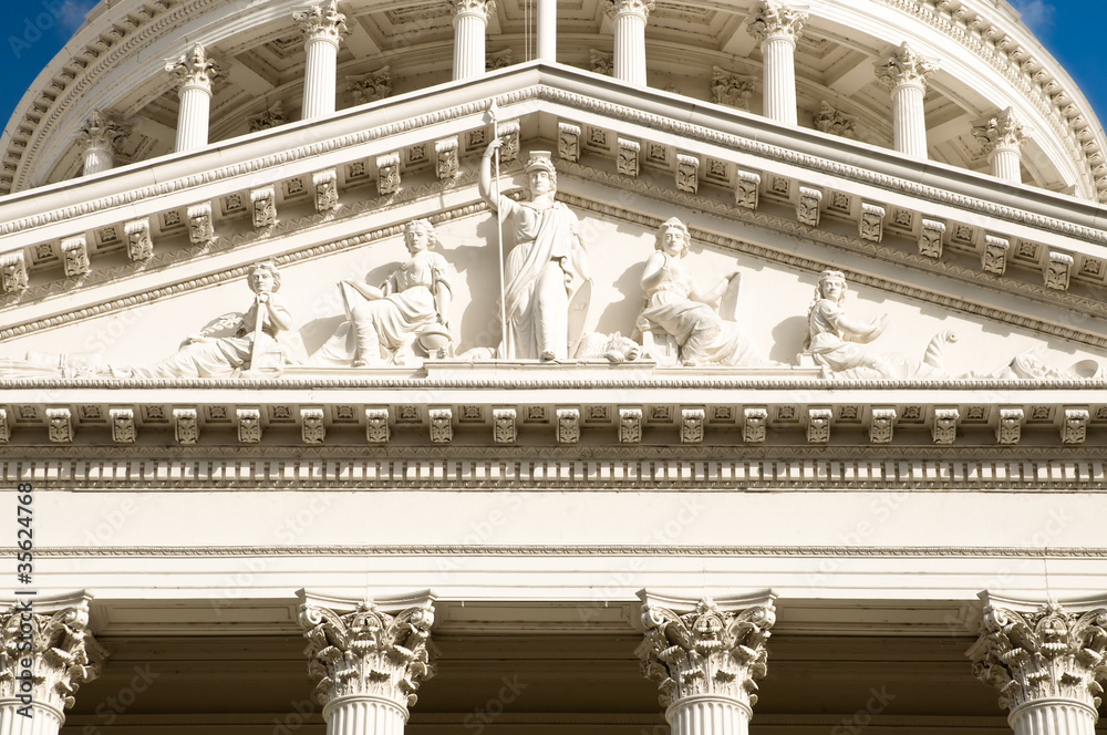 Obraz premium Minerva Statue At California Capitol Building