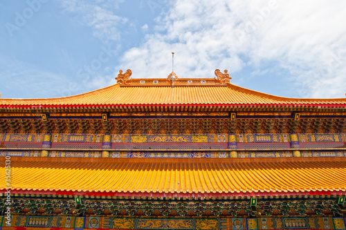 roof chinese temple in Thailand (wat nang lui yee2, dragon2)