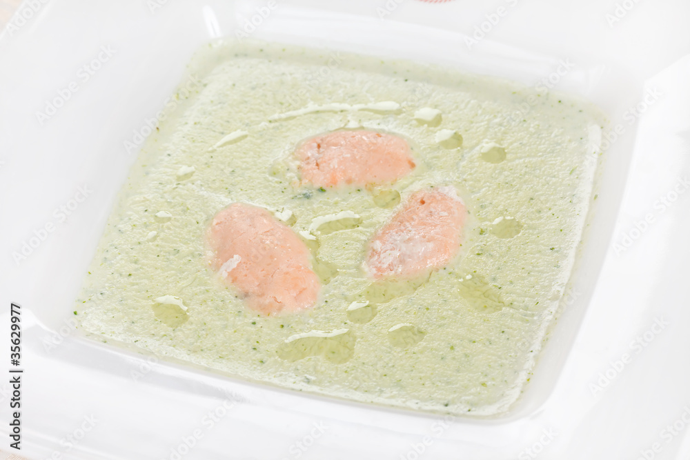 cream soup wit salmon