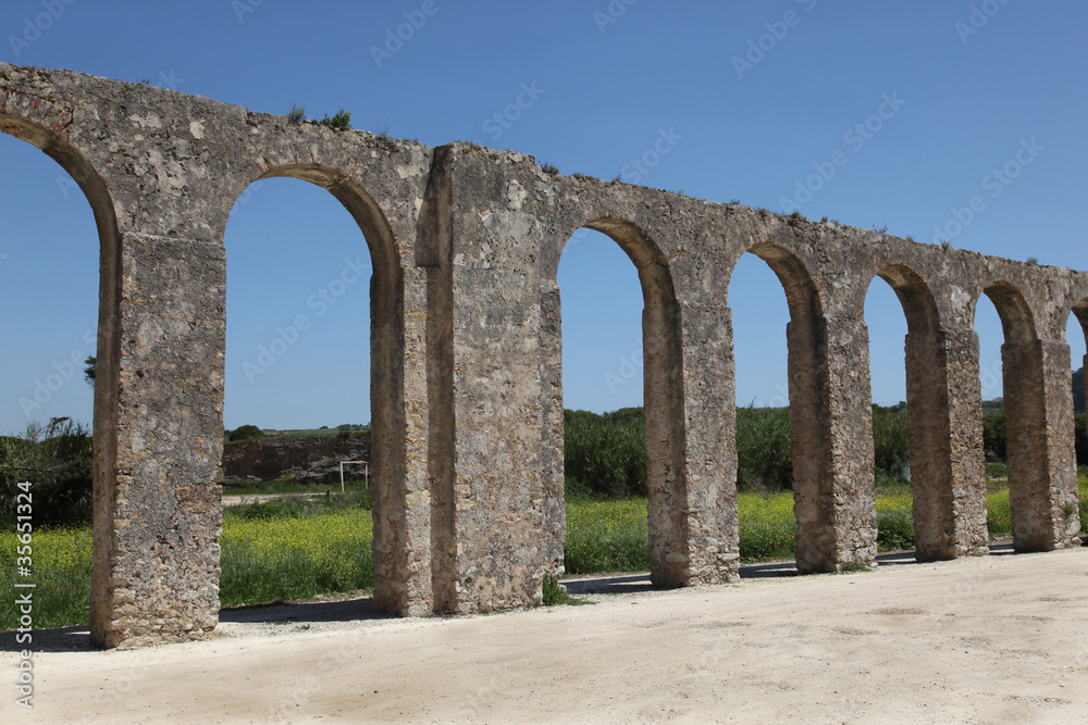 Obidos aqueduct