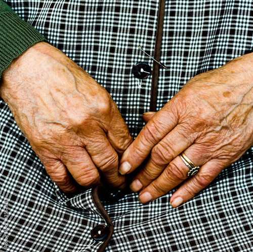 Aging hands