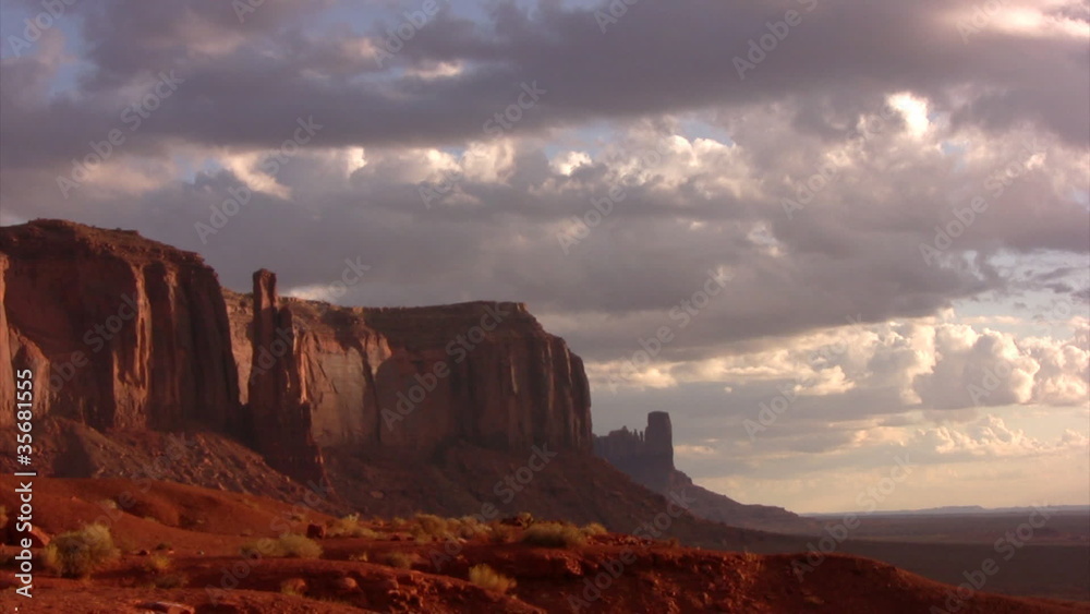 Monument Valley 6 Time Lapse Sunrise Monument Valley 6 Time Lapse Sunrise