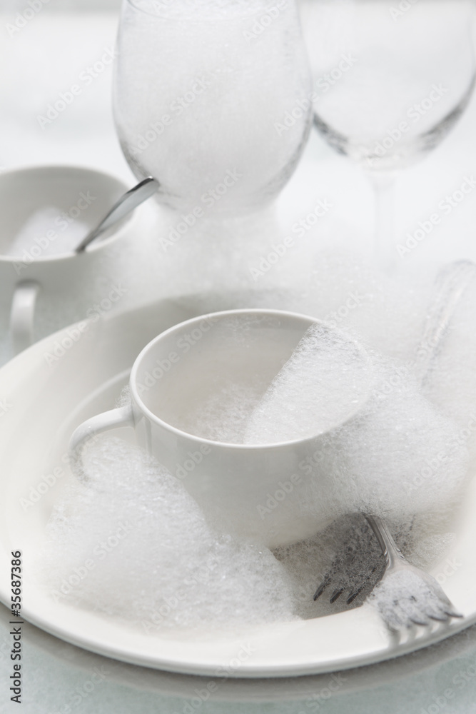 食器を洗う 食器を洗う