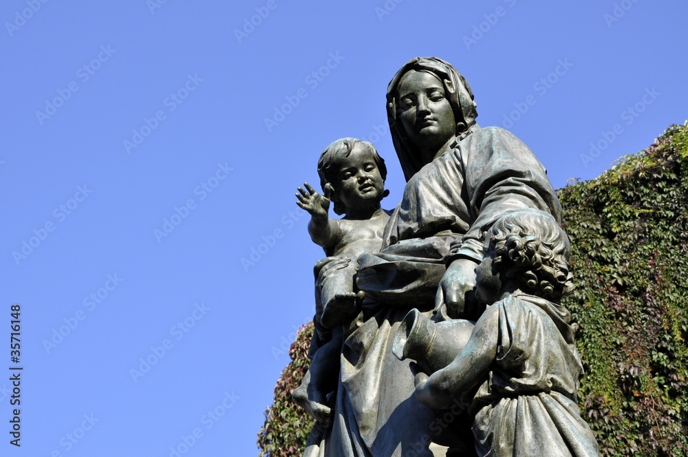 Fototapeta premium Weimar Donndorf Brunnen Detail