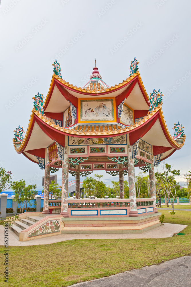 Naklejka premium Chinese style pavilion
